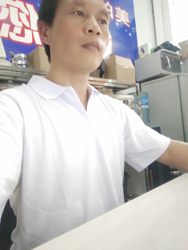 深蓝色的海的第一张照片--闽侯相亲网